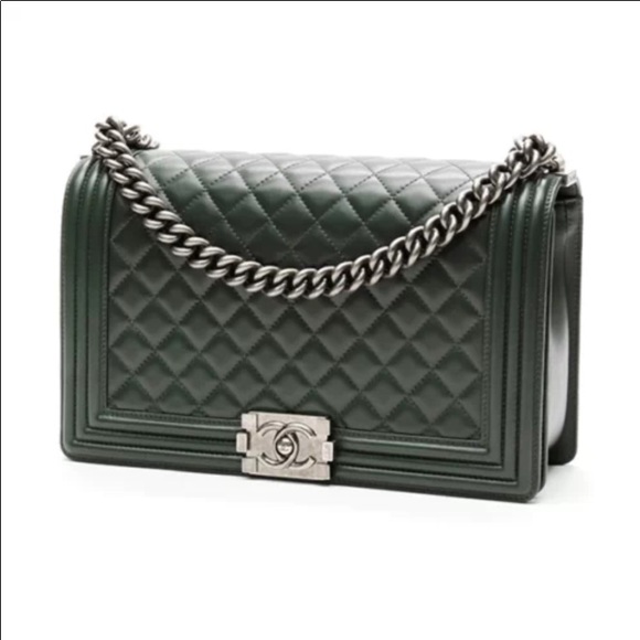 Chanel Green Quilted Calfskin Medium Boy Flap Handbag - Picture 9 of 9